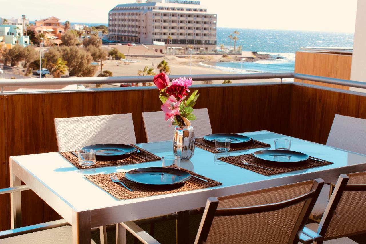 Sea View Apartment In El Medano With Pool & Private Parking Space Exterior photo