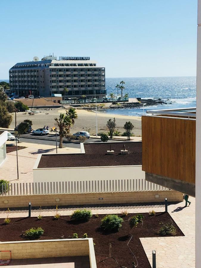 Sea View Apartment In El Medano With Pool & Private Parking Space Exterior photo